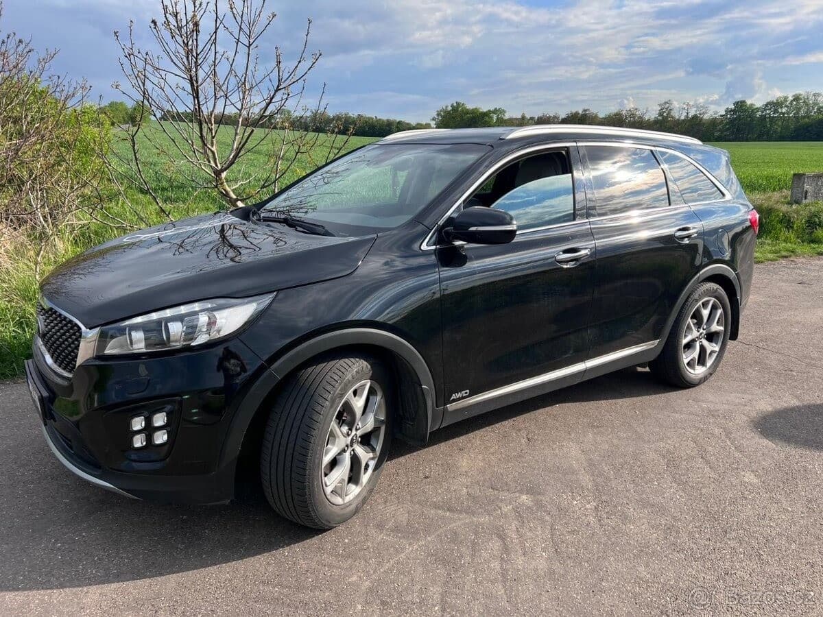 2017 Kia SORENTO - 4
