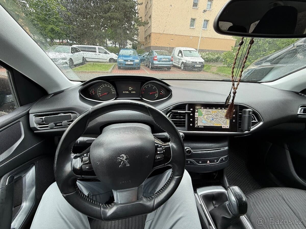 2014 Peugeot 308 - 7