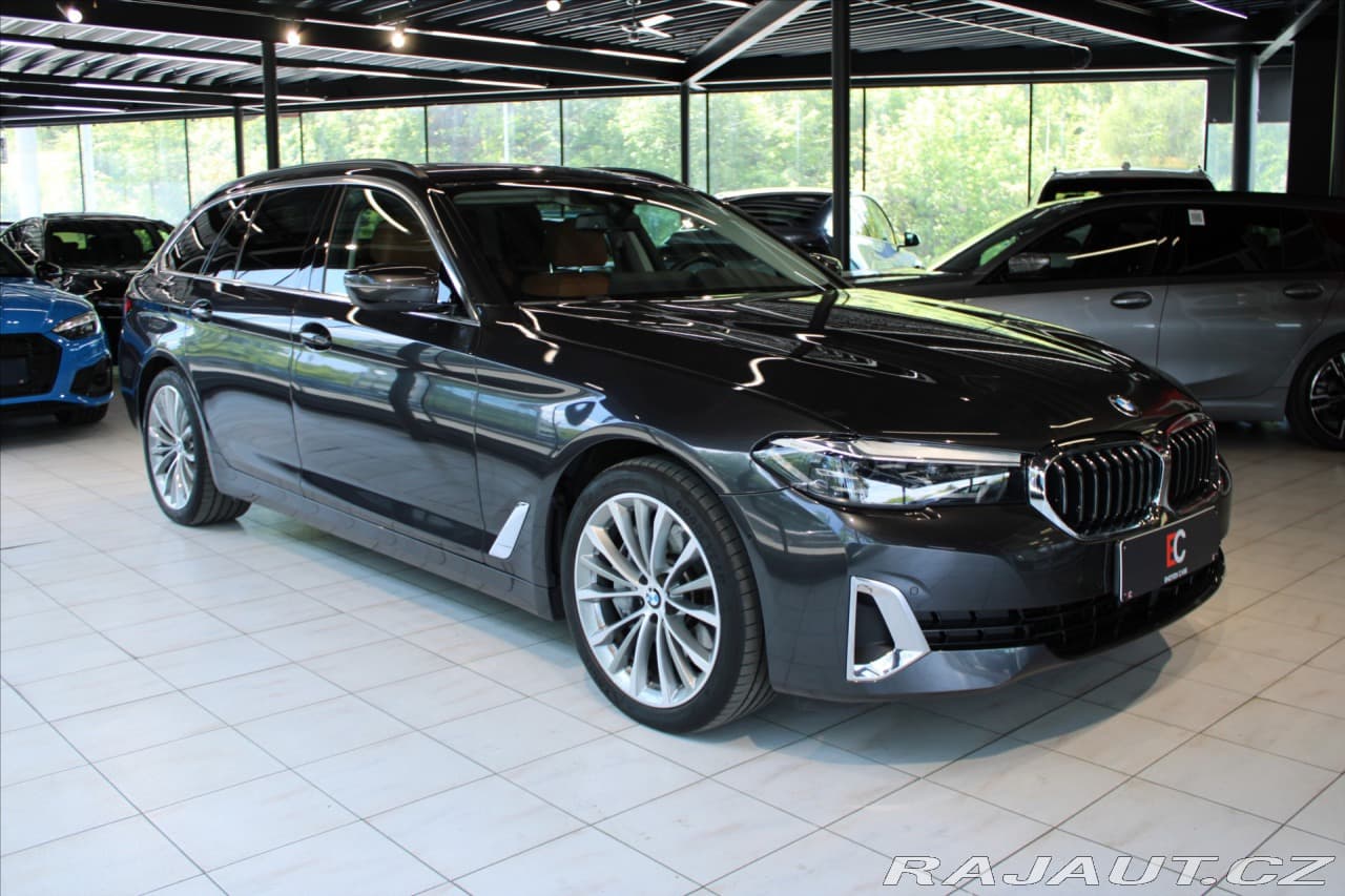 2022 BMW 5-SERIES