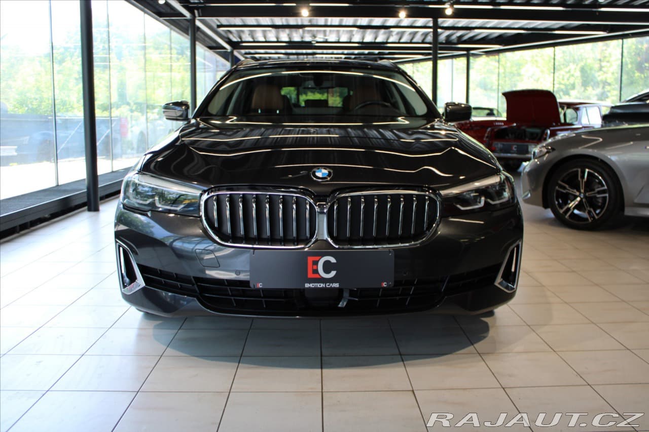 2022 BMW 5-SERIES - 2