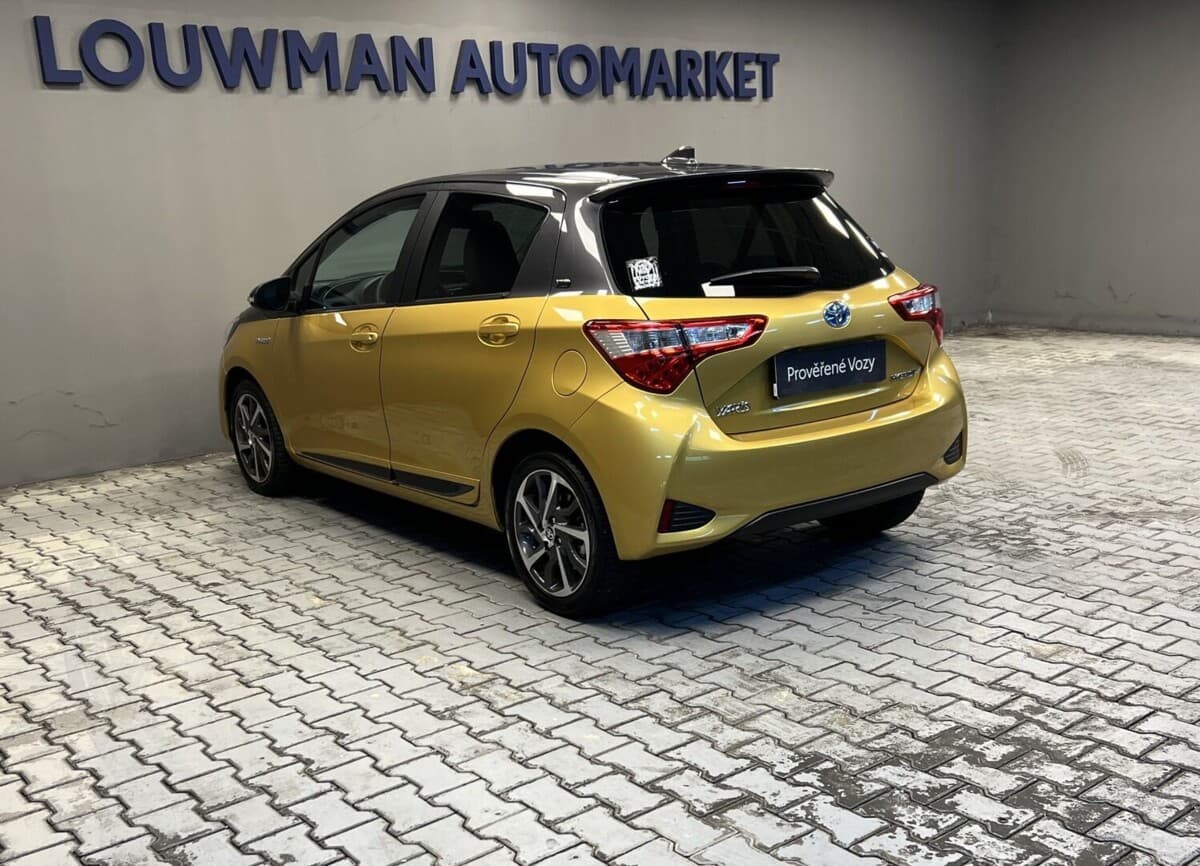 2019 Toyota YARIS - 14