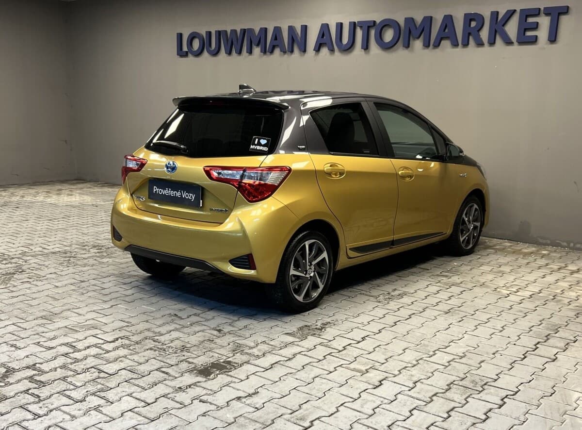 2019 Toyota YARIS - 2
