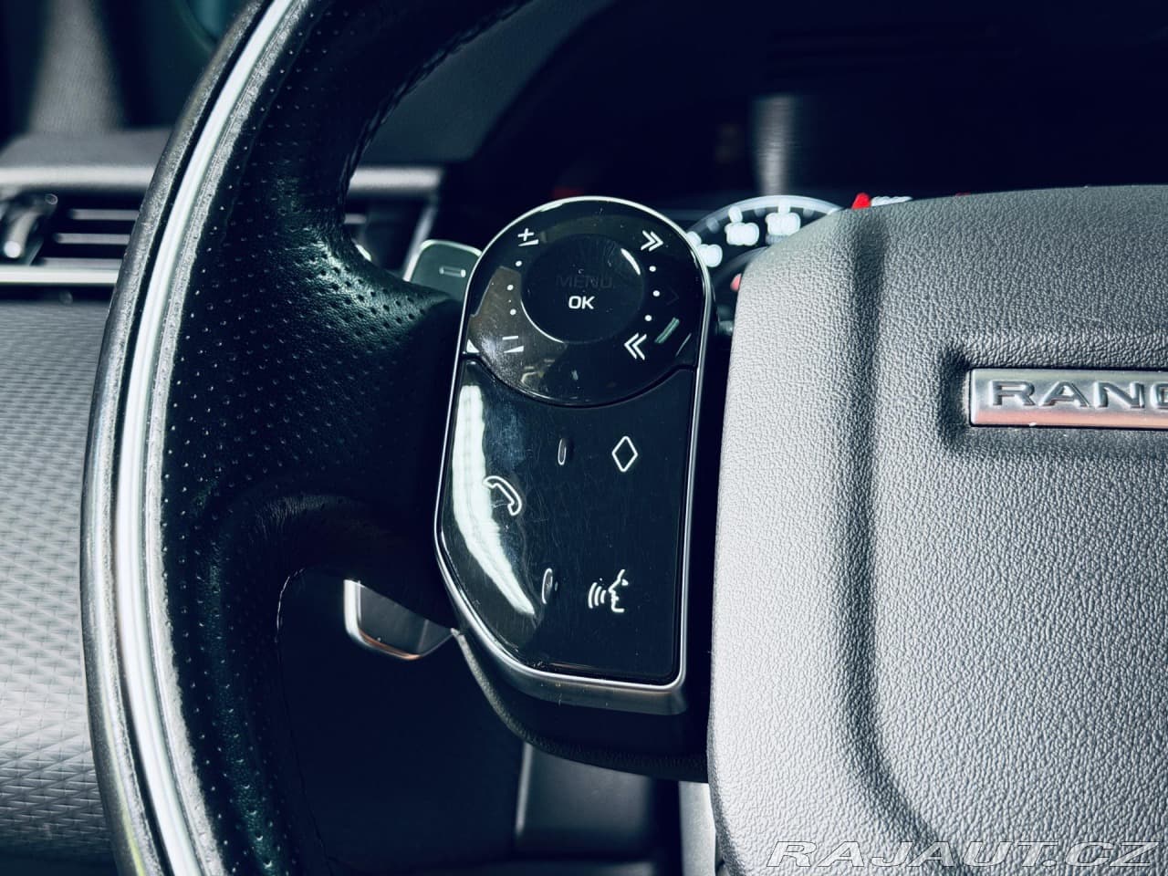 2018 Land Rover RANGE ROVER VELAR - 19