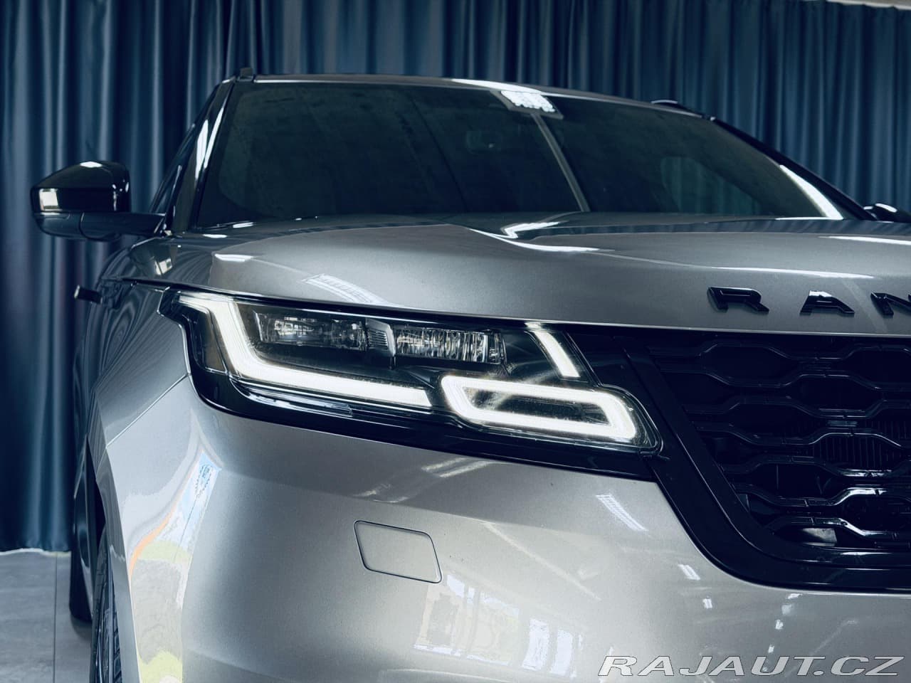 2018 Land Rover RANGE ROVER VELAR - 4