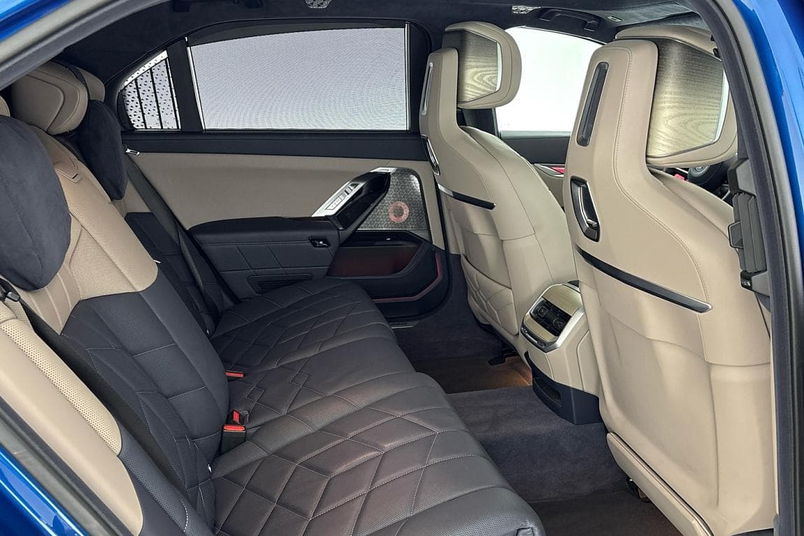 2024 BMW I7 - 11
