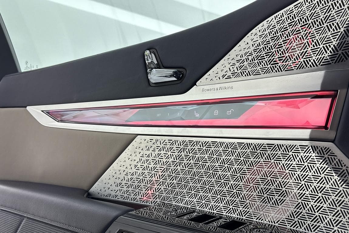 2024 BMW I7 - 17