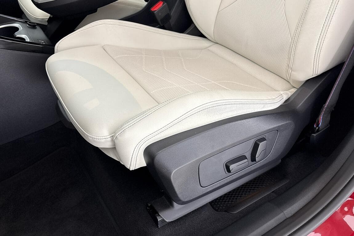2025 BMW X1 - 14
