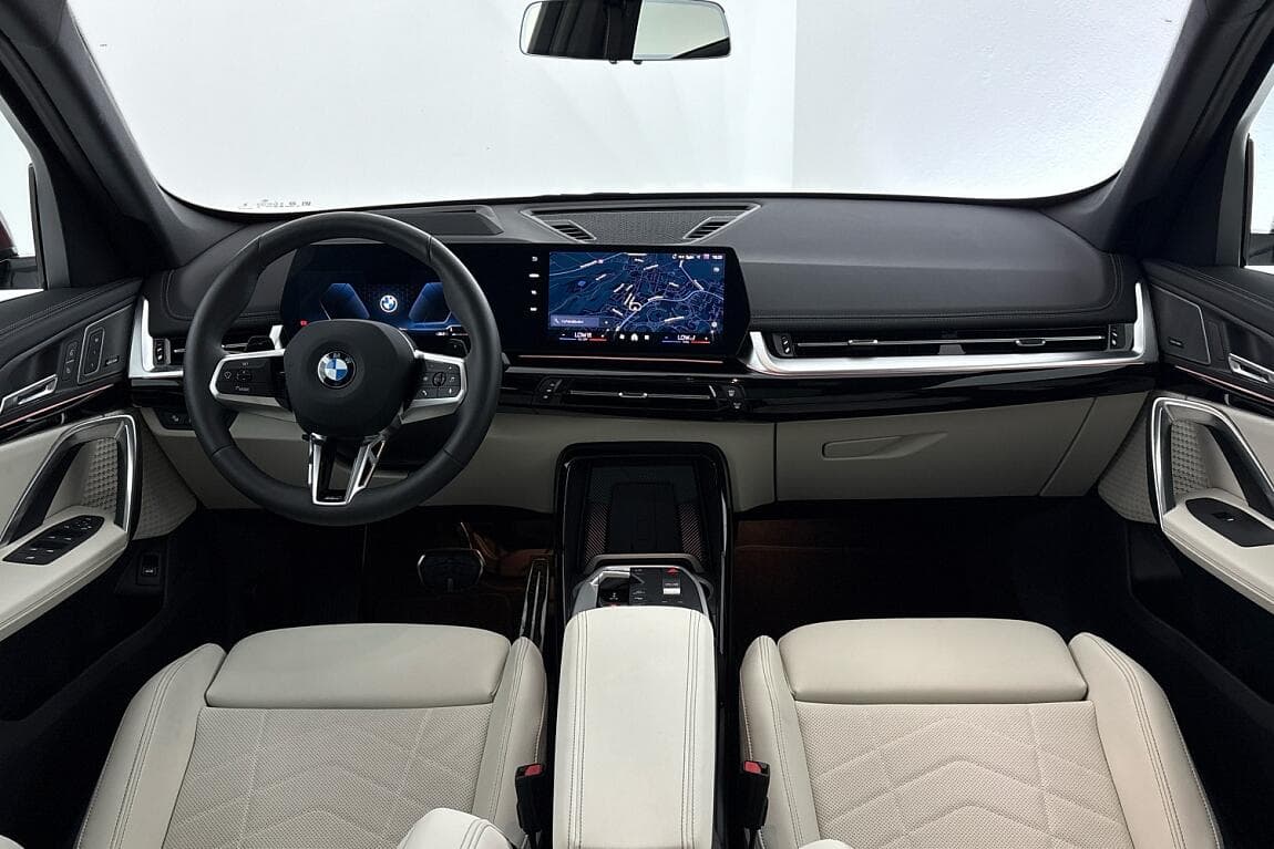 2025 BMW X1 - 8
