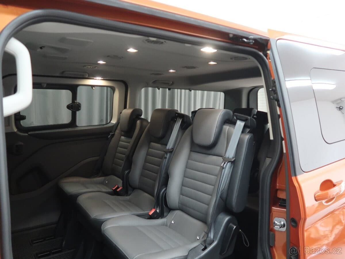 2021 Ford TOURNEO - 10