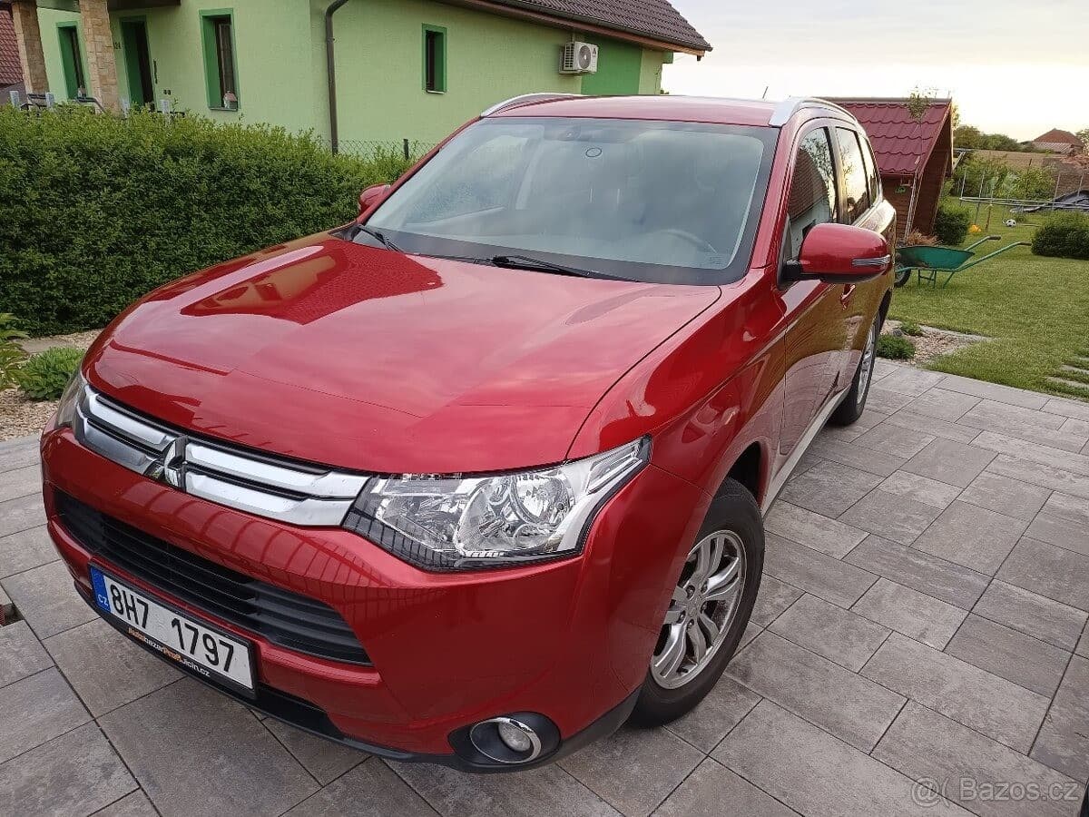 2014 Mitsubishi OUTLANDER