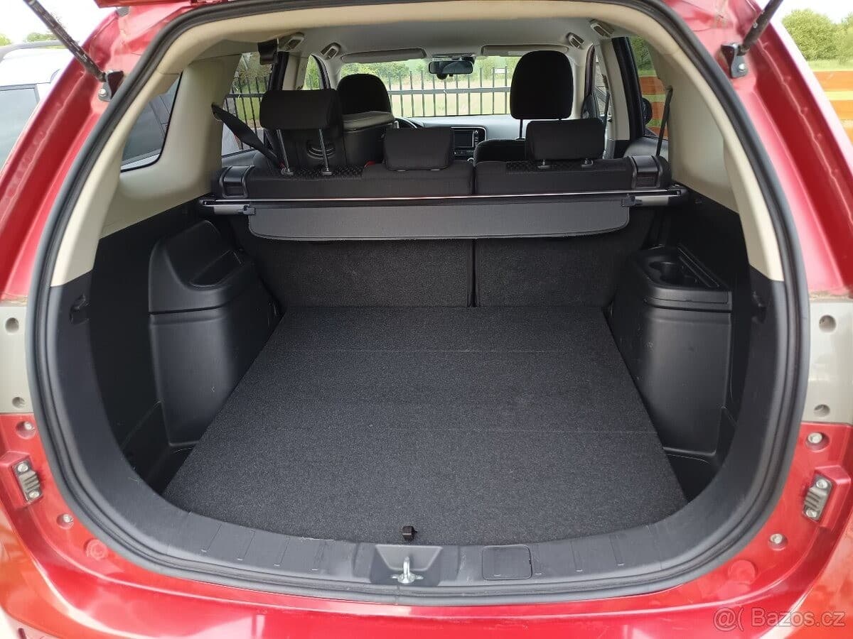 2014 Mitsubishi OUTLANDER - 11