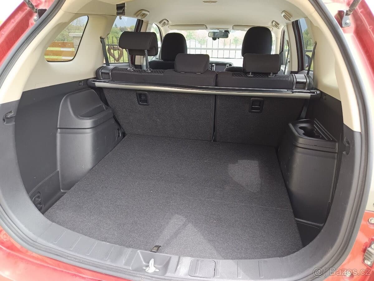 2014 Mitsubishi OUTLANDER - 14