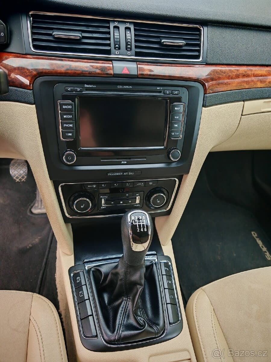 2011 Škoda SUPERB - 7