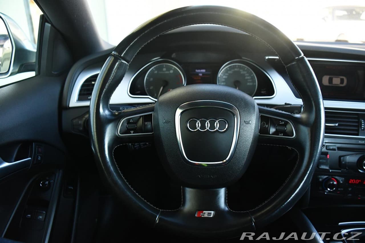 2009 Audi S5 - 15