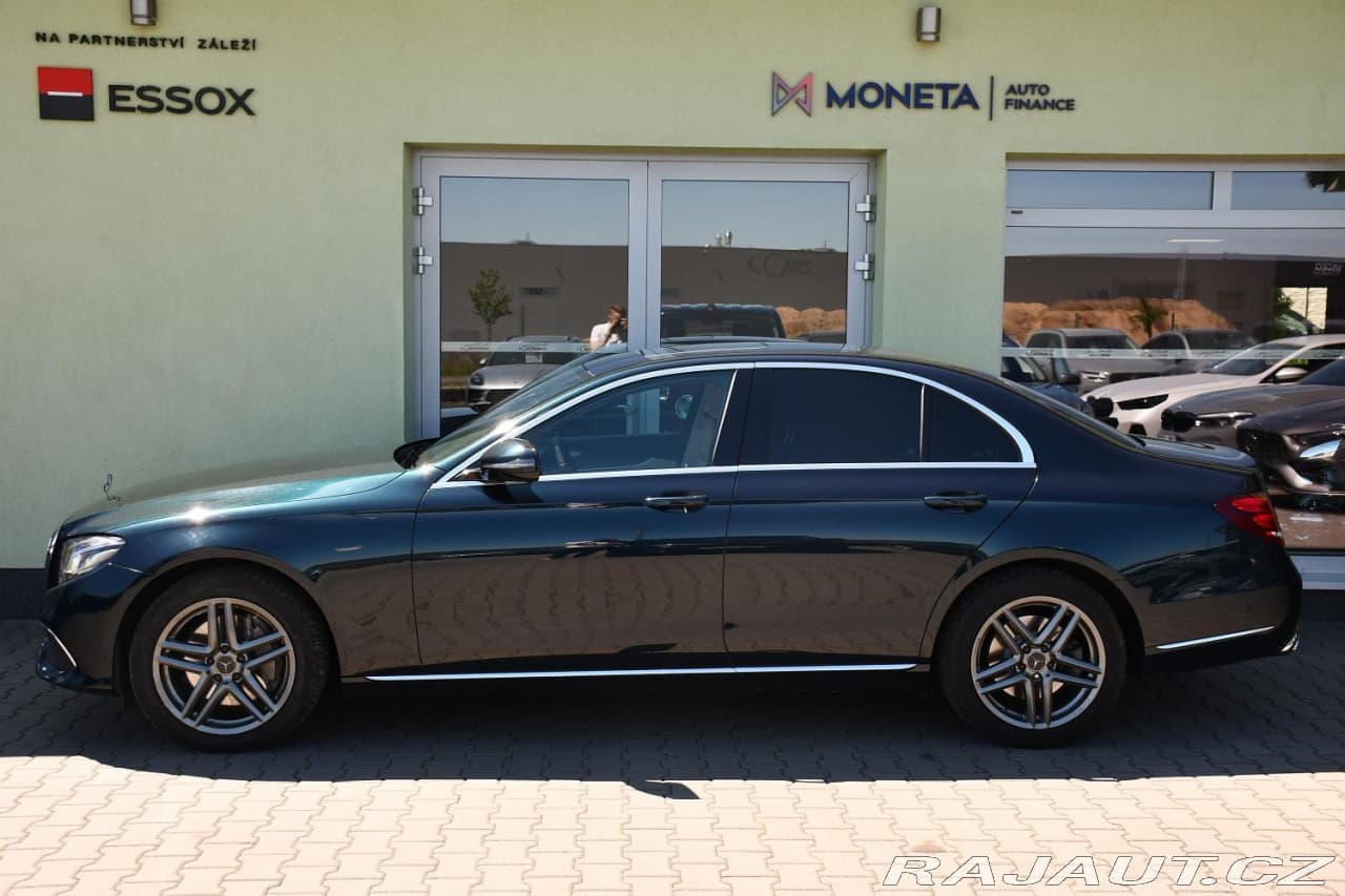 2016 Mercedes-Benz E-CLASS - 11