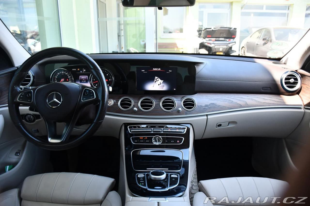 2016 Mercedes-Benz E-CLASS - 5