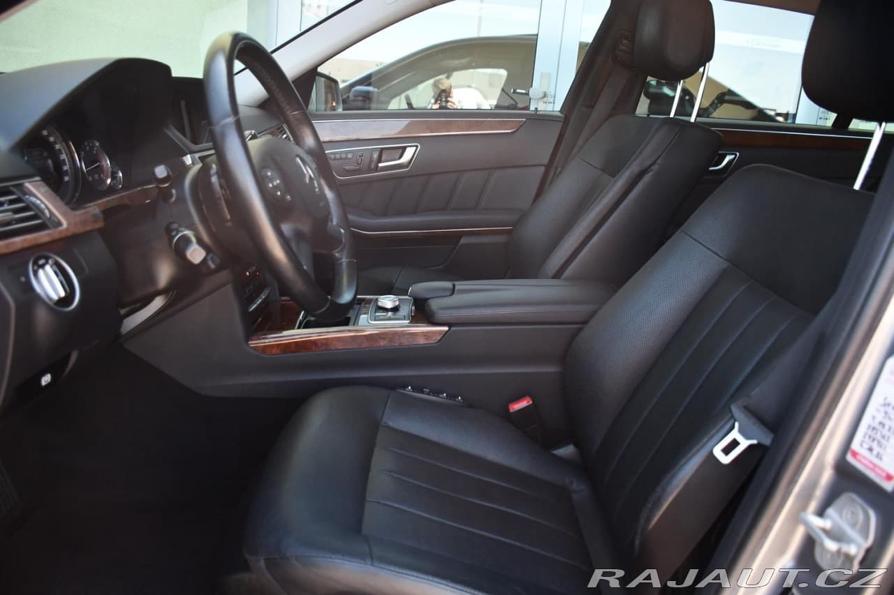 2011 Mercedes-Benz E-CLASS - 14