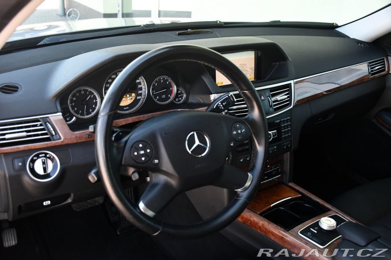 2011 Mercedes-Benz E-CLASS - 16