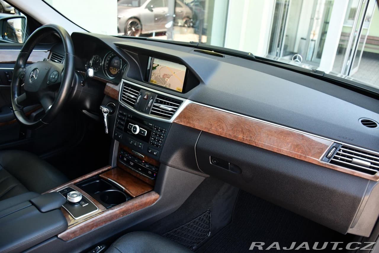 2011 Mercedes-Benz E-CLASS - 18
