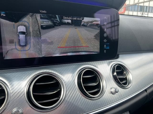 2020 Mercedes-Benz E-CLASS - 19
