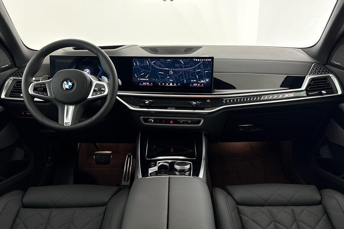 2026 BMW X5 - 16