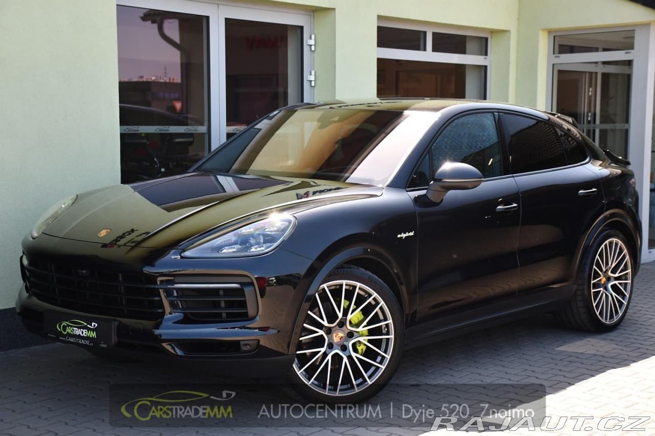 2021 Porsche CAYENNE