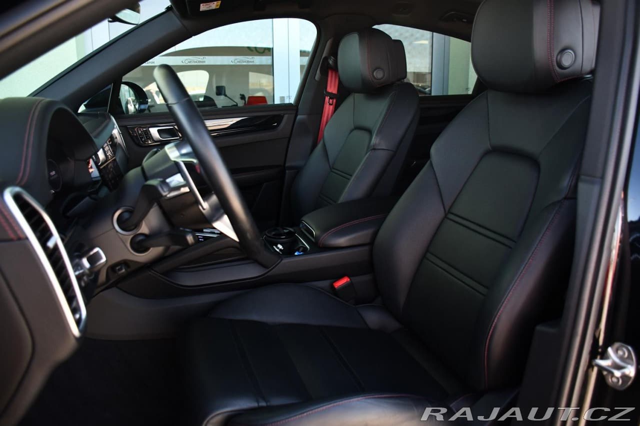 2021 Porsche CAYENNE - 14