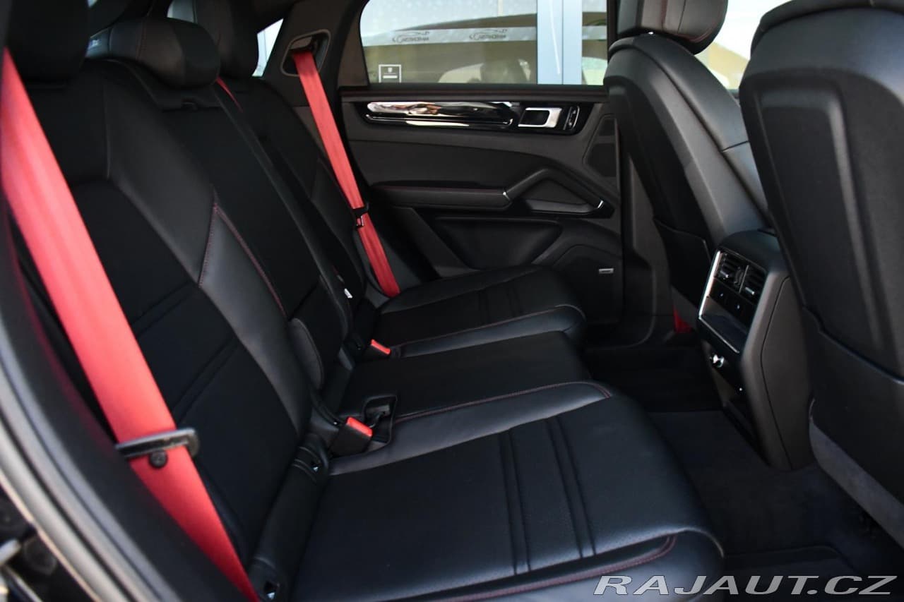 2021 Porsche CAYENNE - 20
