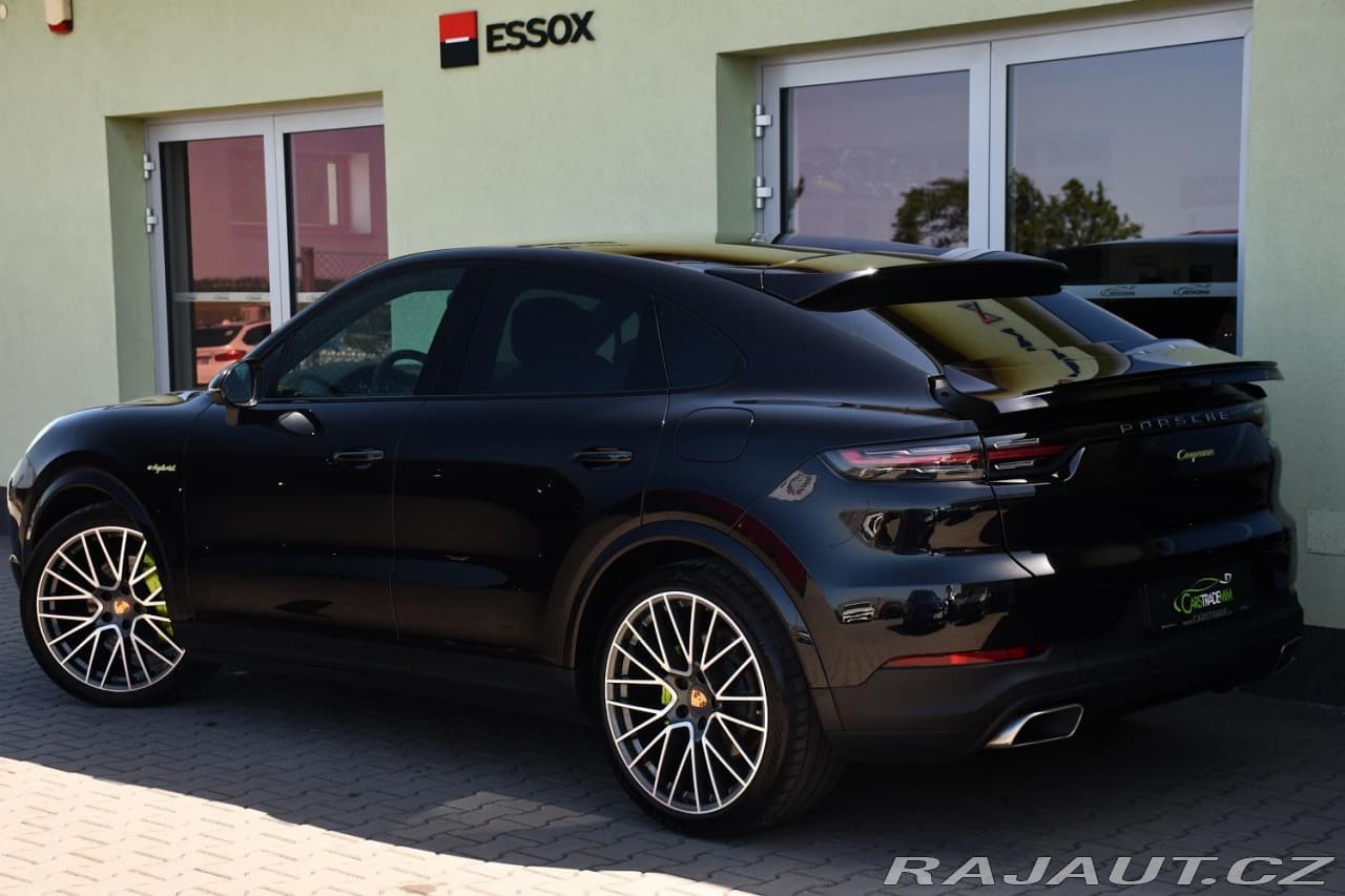 2021 Porsche CAYENNE - 3