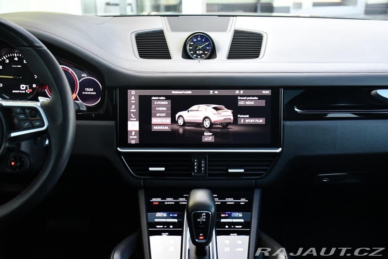 2021 Porsche CAYENNE - 7