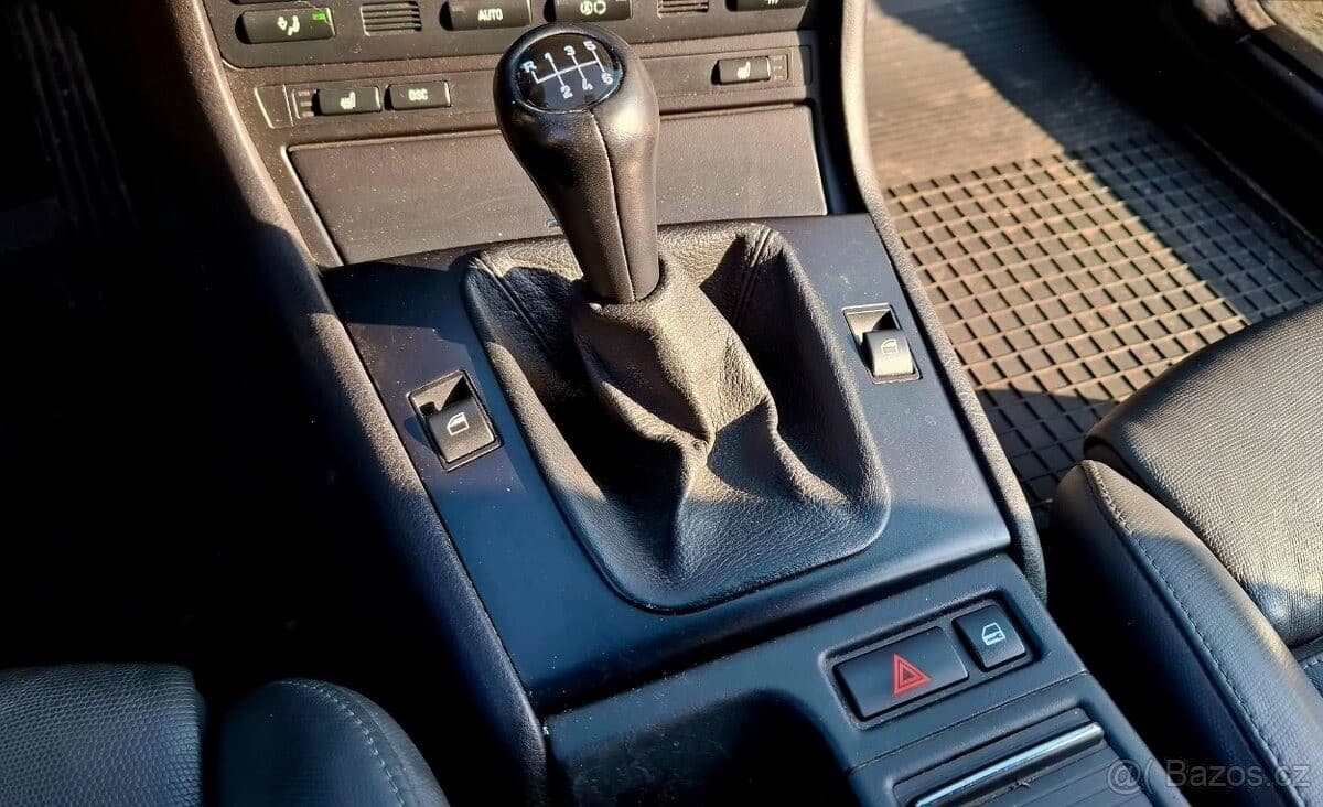 2003 BMW 3-SERIES - 10