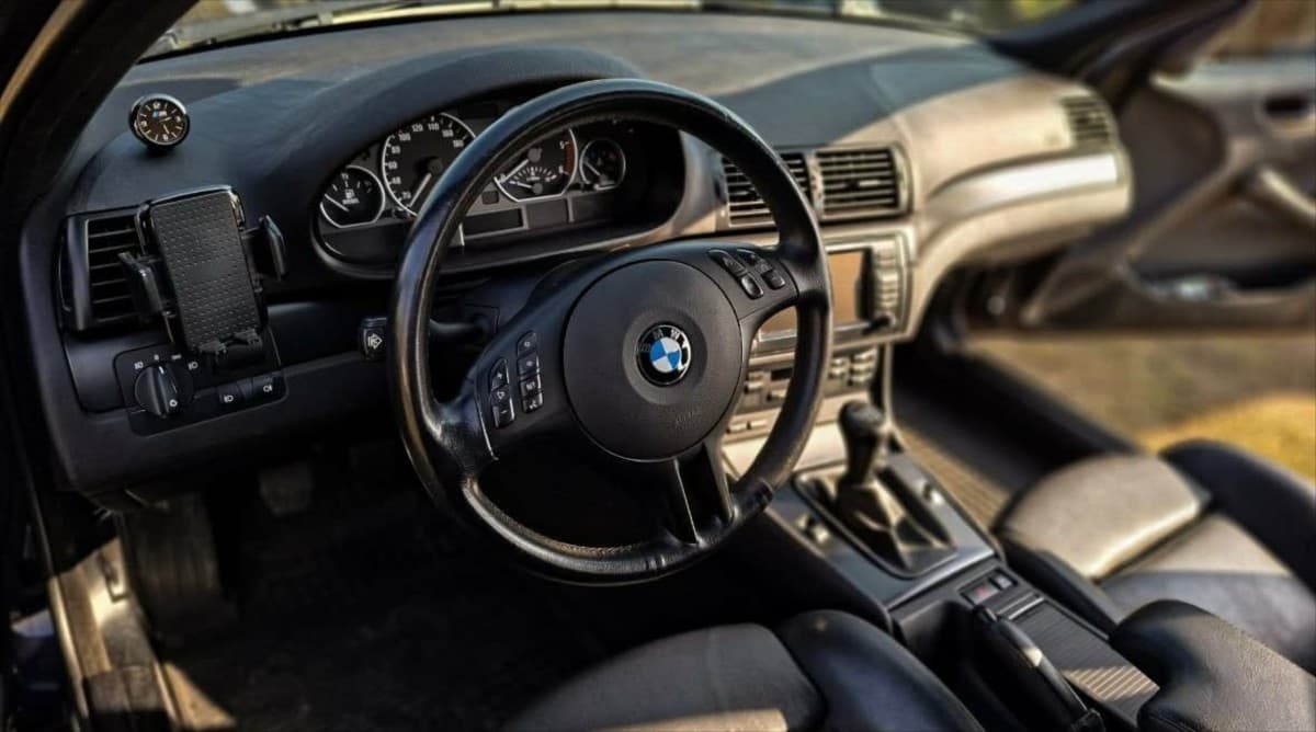 2003 BMW 3-SERIES - 3