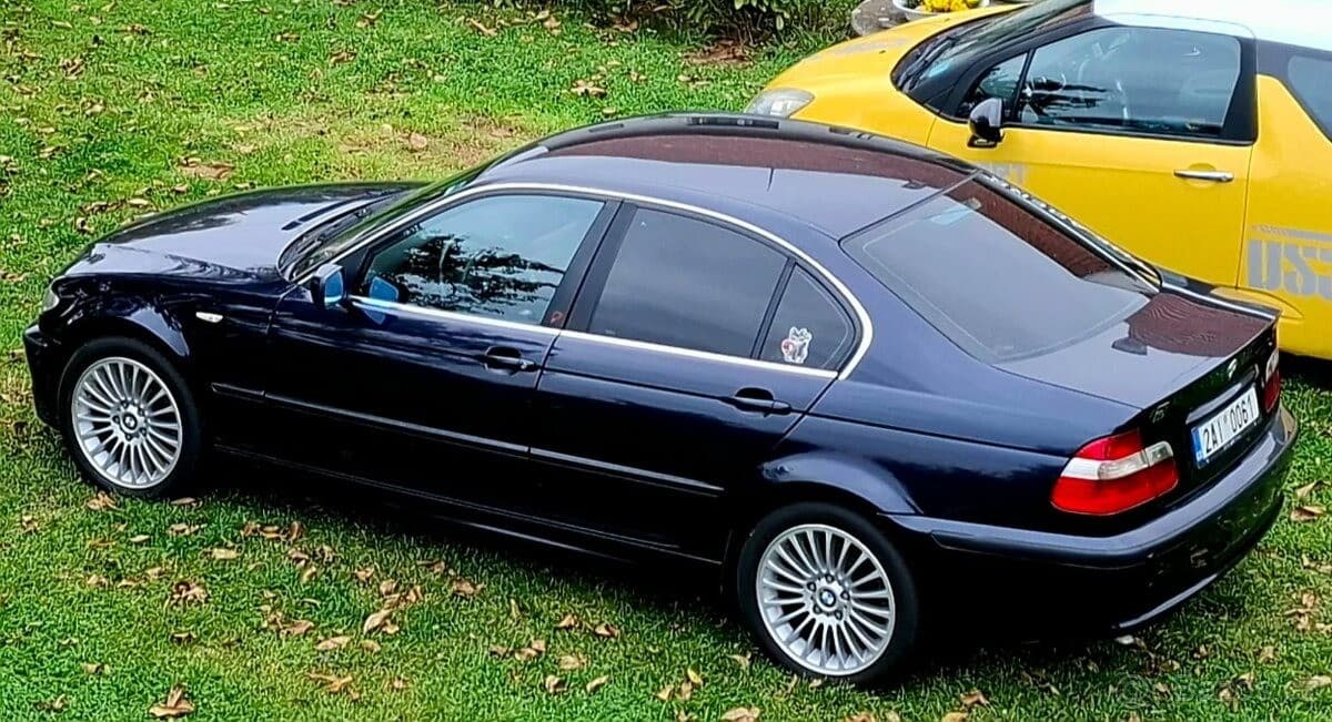 2003 BMW 3-SERIES - 5