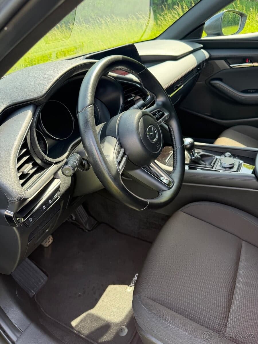 2022 Mazda 3 - 9