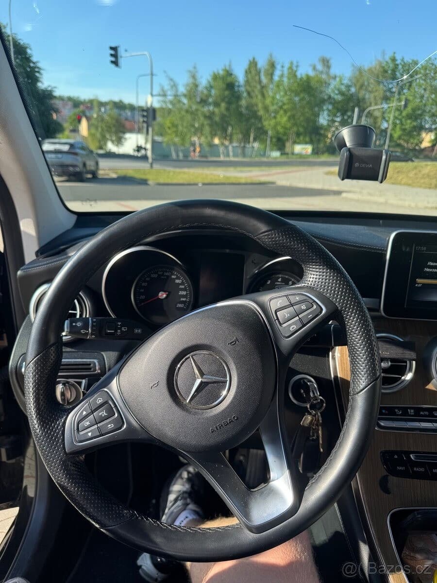 2018 Mercedes-Benz GLC - 14