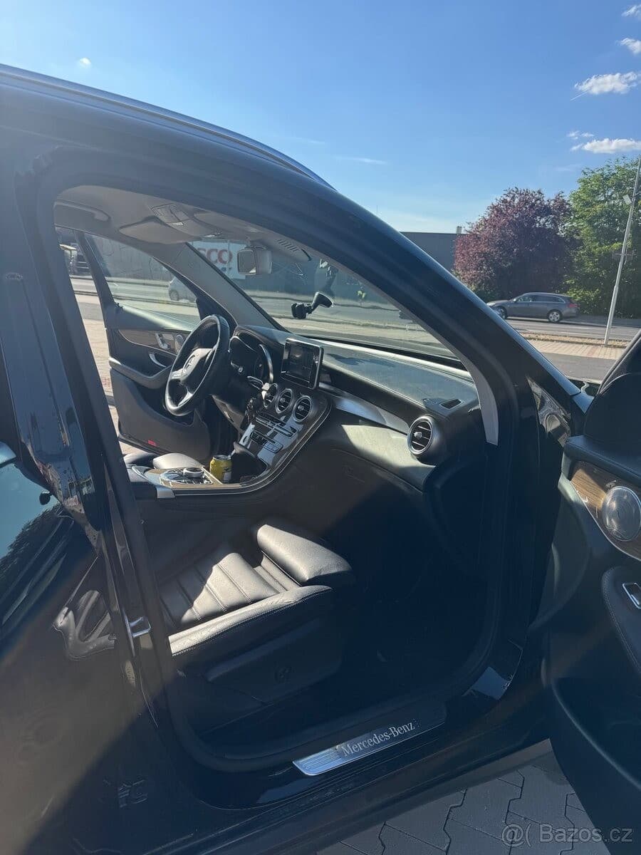2018 Mercedes-Benz GLC - 8