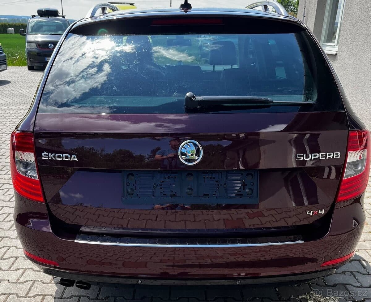 2017 Škoda SUPERB - 18
