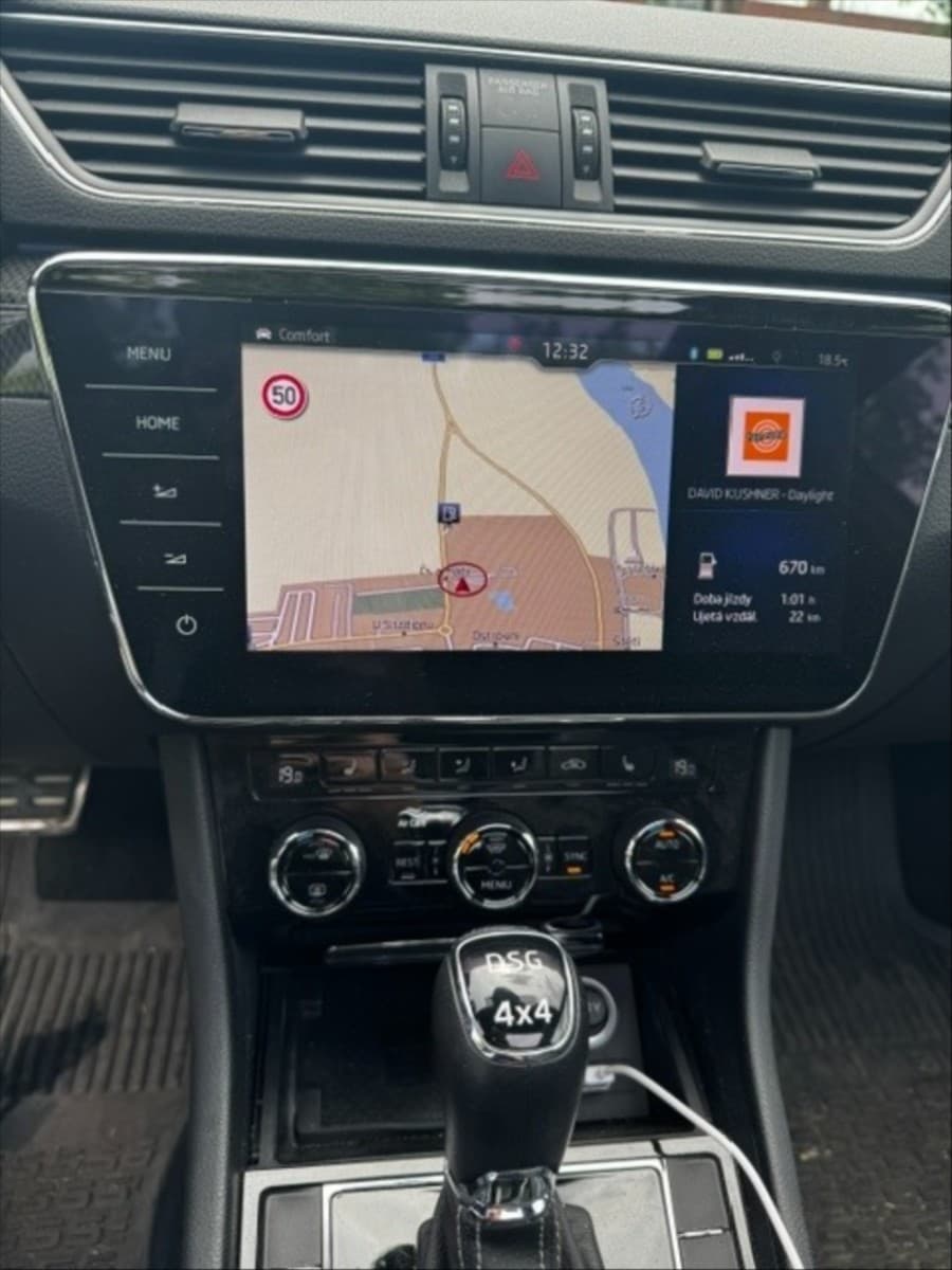 2018 Škoda SUPERB - 17