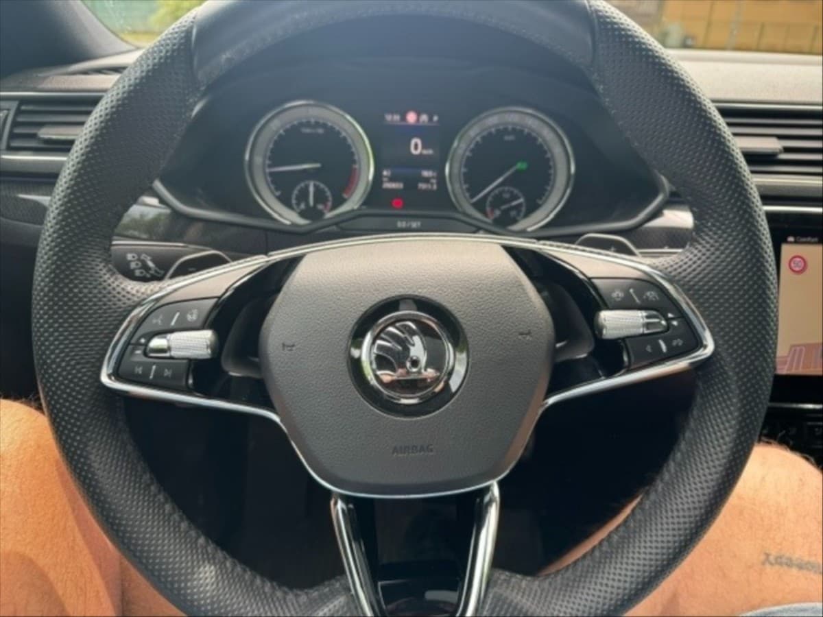 2018 Škoda SUPERB - 5