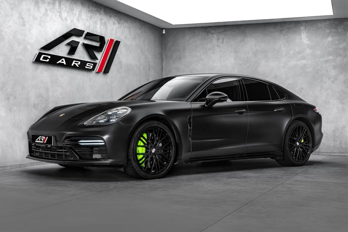 2018 Porsche PANAMERA