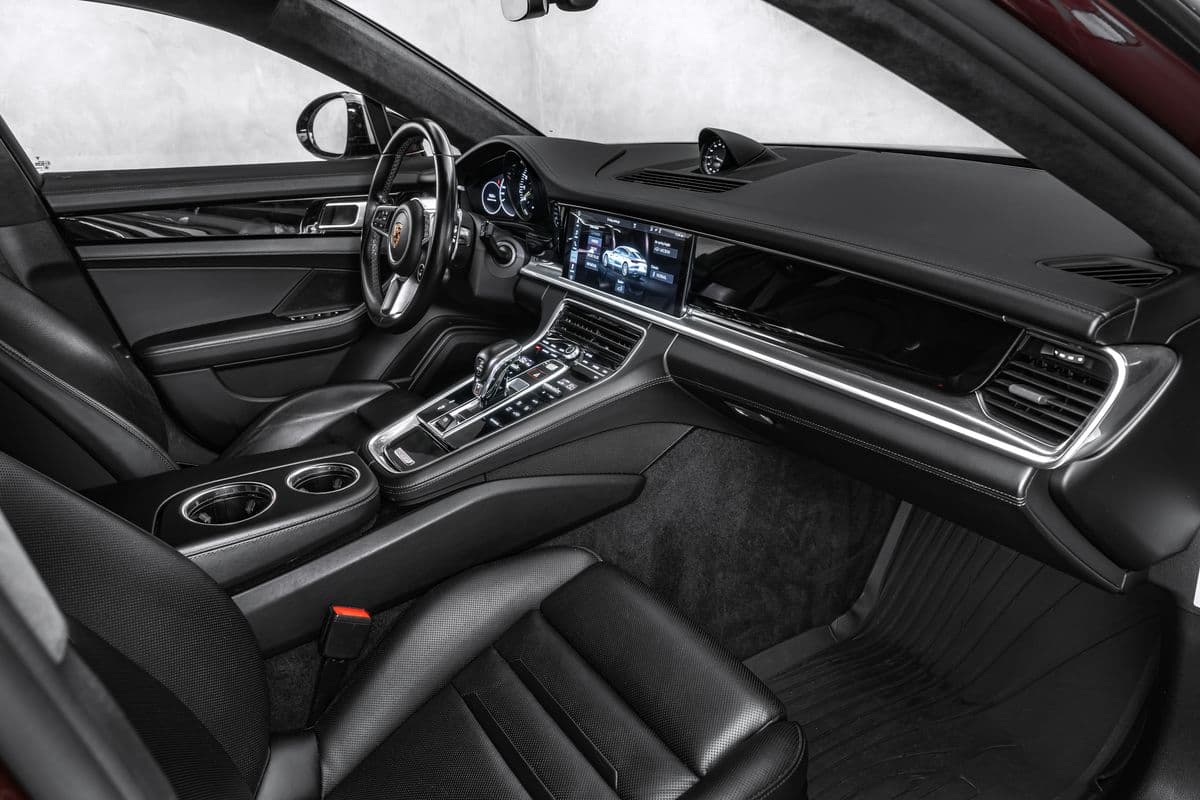 2018 Porsche PANAMERA - 13