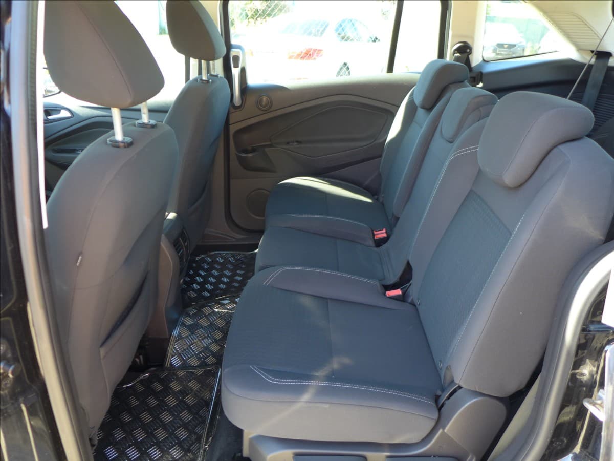 2015 Ford C-MAX - 6