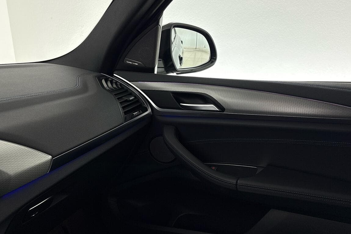 2020 BMW X3 - 18