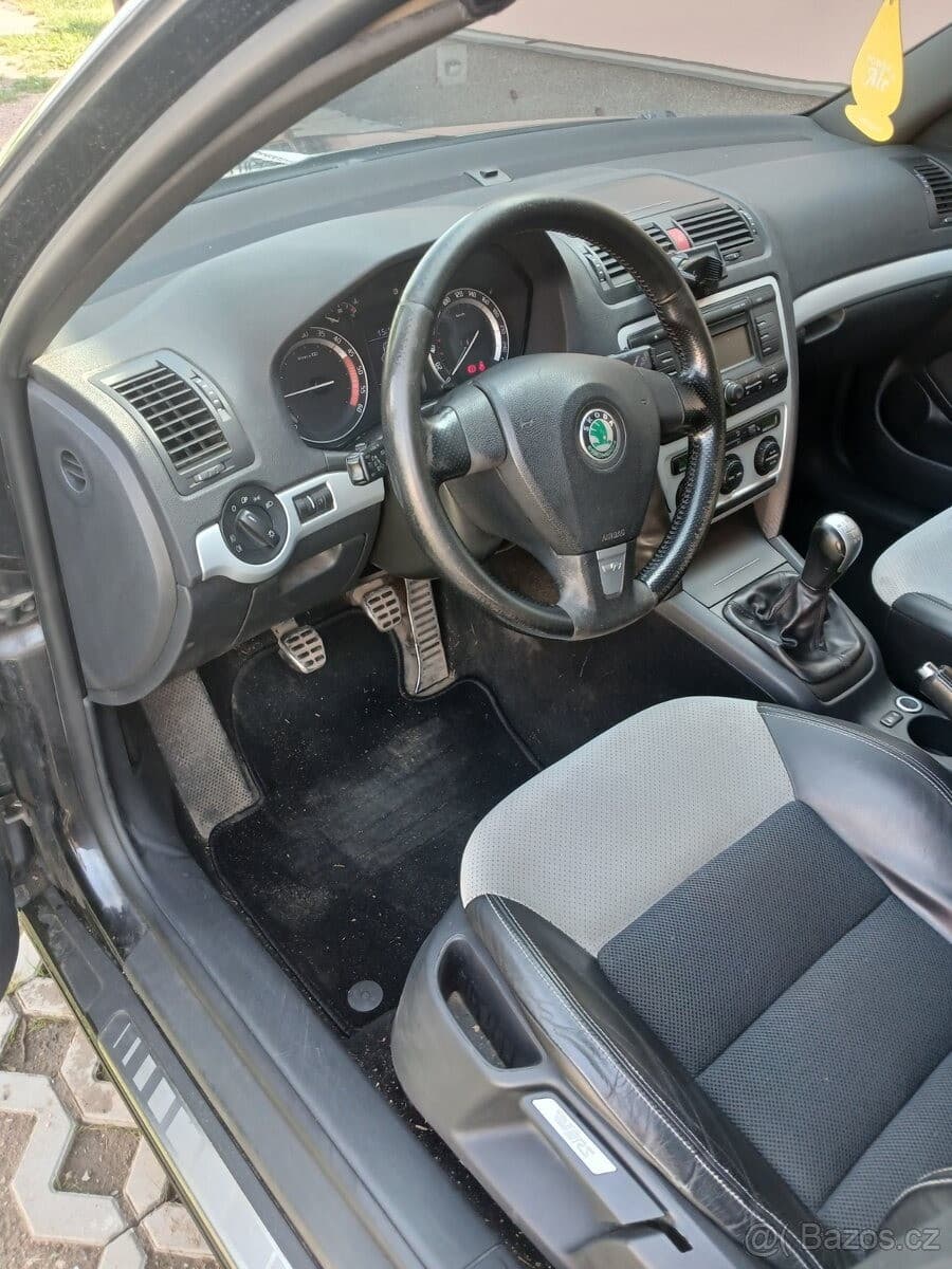 Škoda OCTAVIA - 23