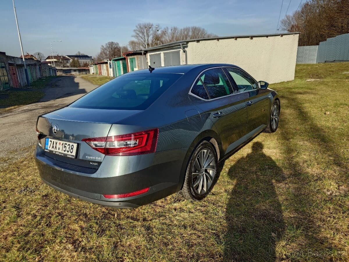 2019 Škoda SUPERB - 9