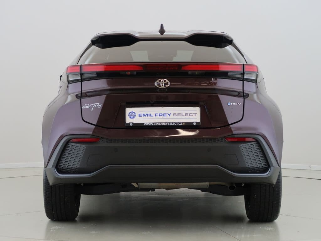 2023 Toyota C-HR - 11