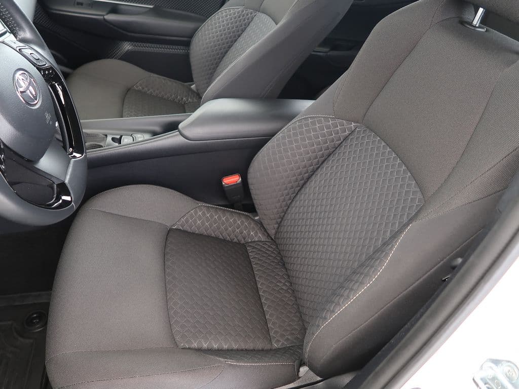 2022 Toyota C-HR - 17