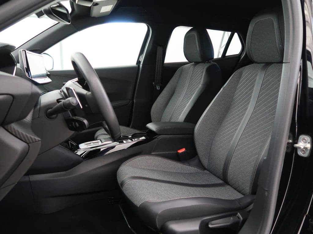 2025 Peugeot 2008 - 13