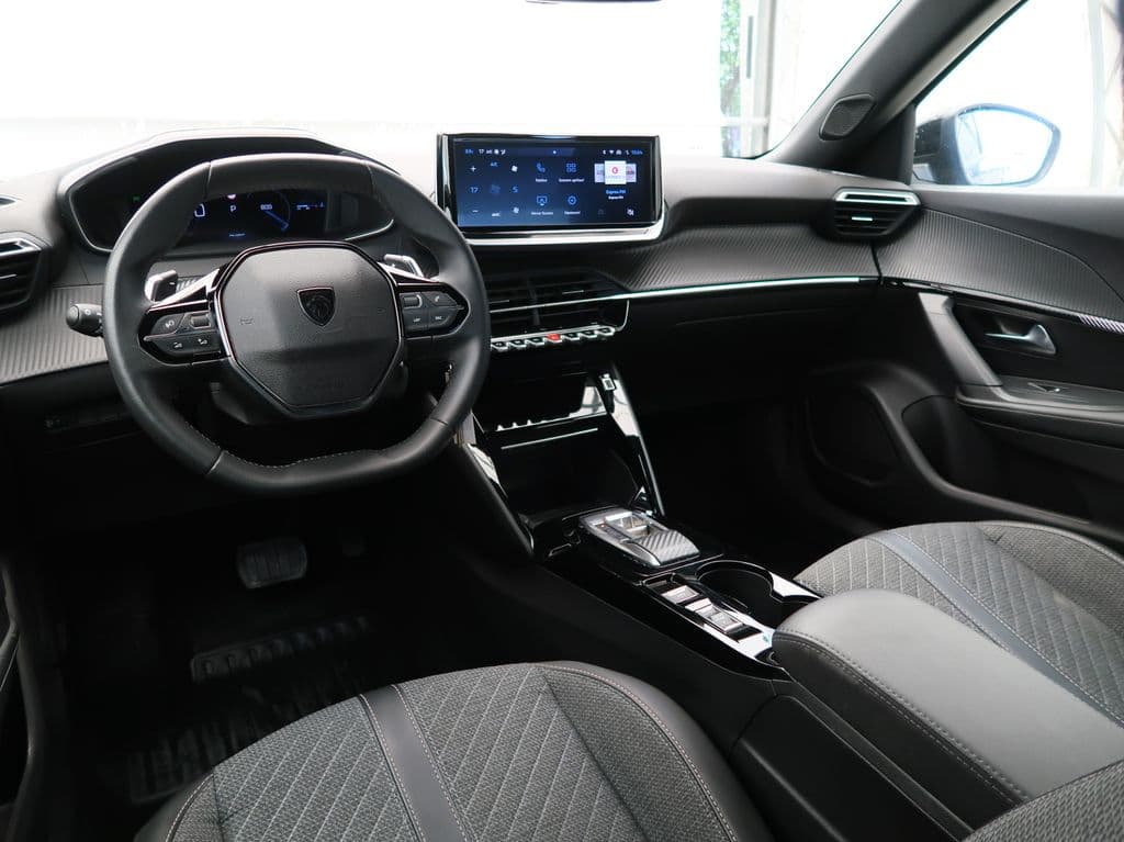 2025 Peugeot 2008 - 14
