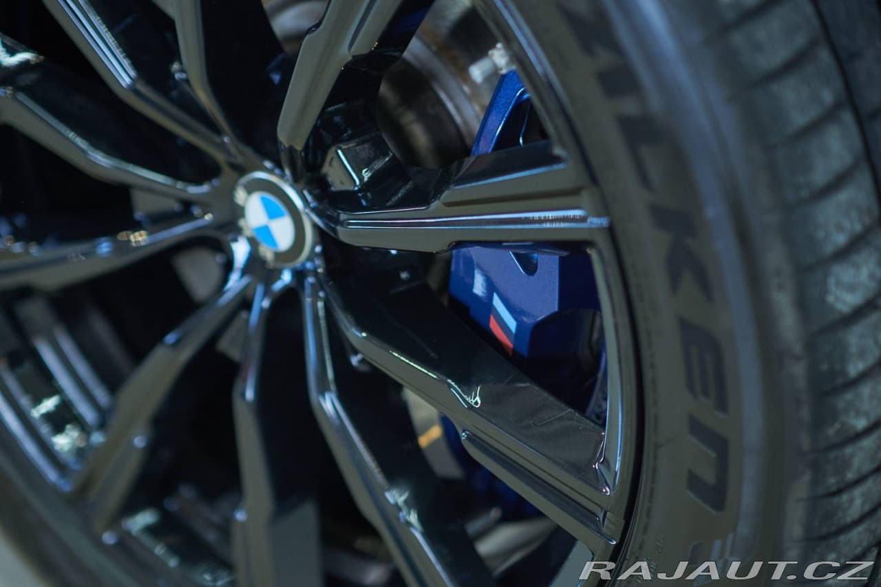 2019 BMW X5 - 13